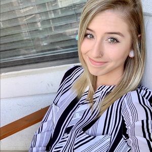 Meet your Posher, Amelia